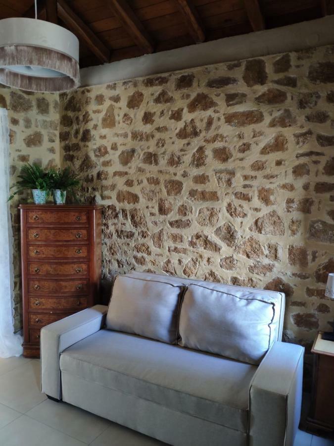 Olive Tree Cottage 2 Nea Peramos  Exterior photo